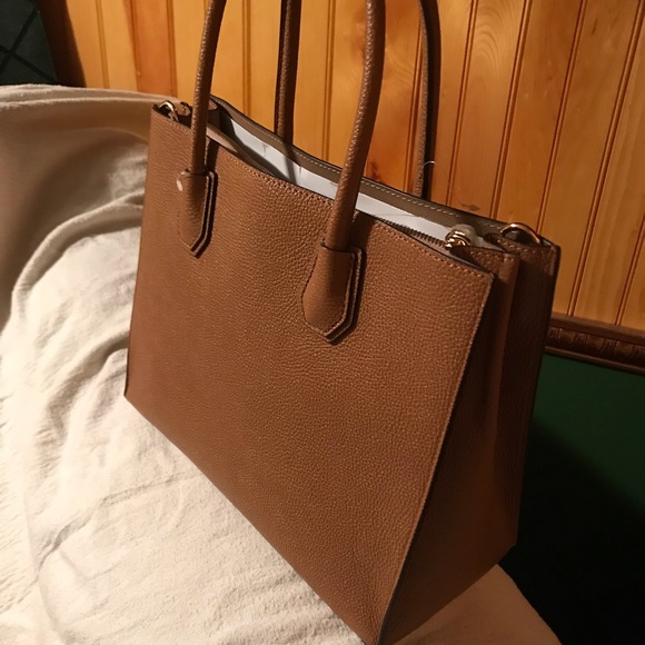 ➡️SOLD⬅️MICHAEL KORS Mercer Large Pebbled tote - Picture 8 of 8